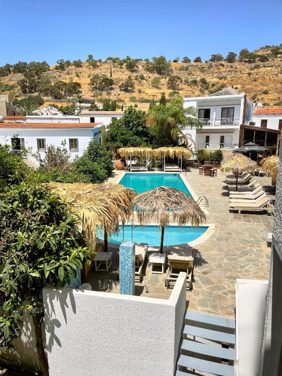 Antonis G Hotel, Oroklini