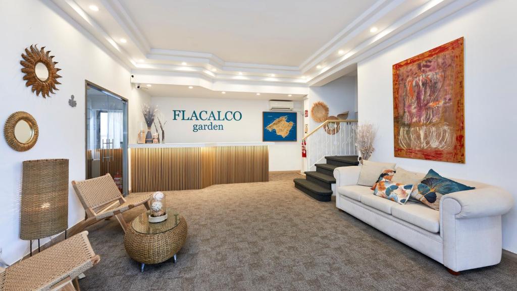 Petit Garden Hotel by Flacalco image 2