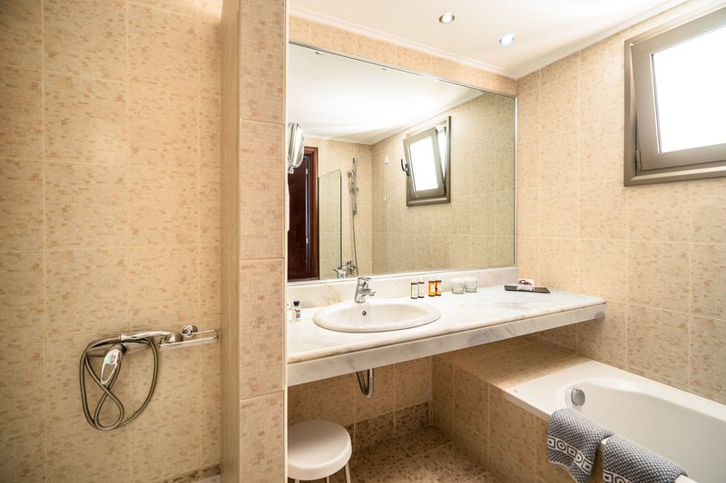 Porto Galini Seaside Resort & Spa image 3