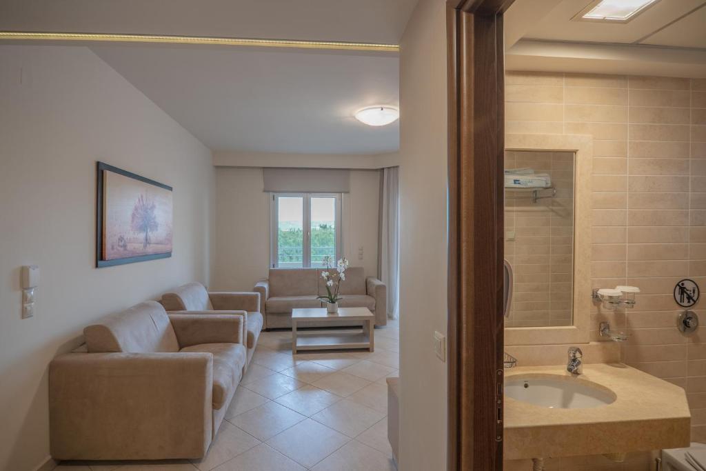 Molos Bay foto 25