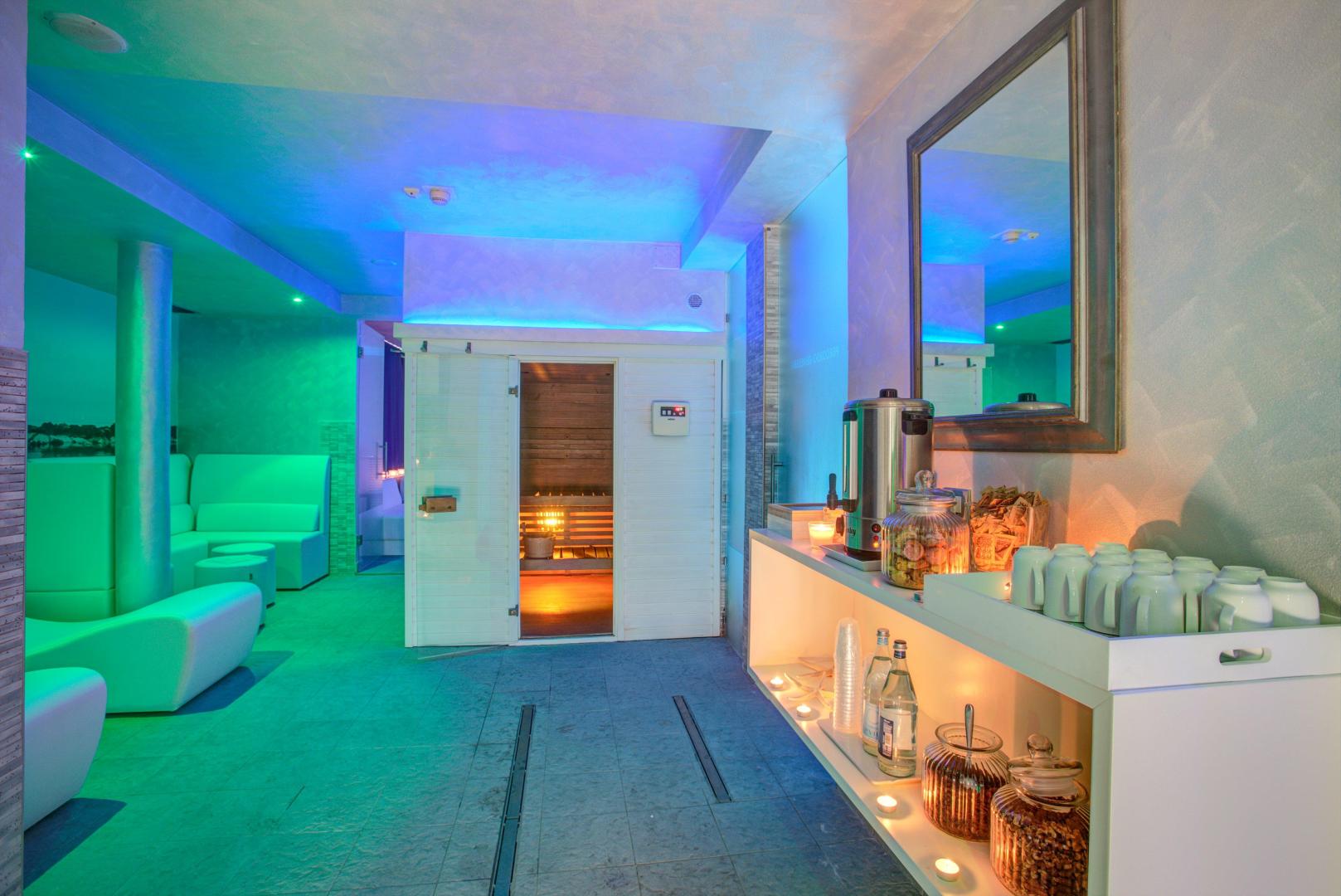 Ferretti Beach foto 15