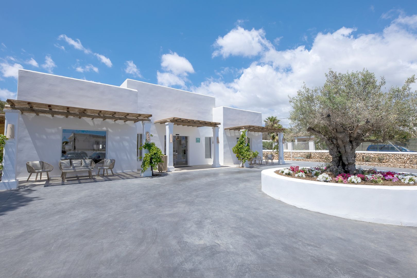 Eques Petit Resort image 3