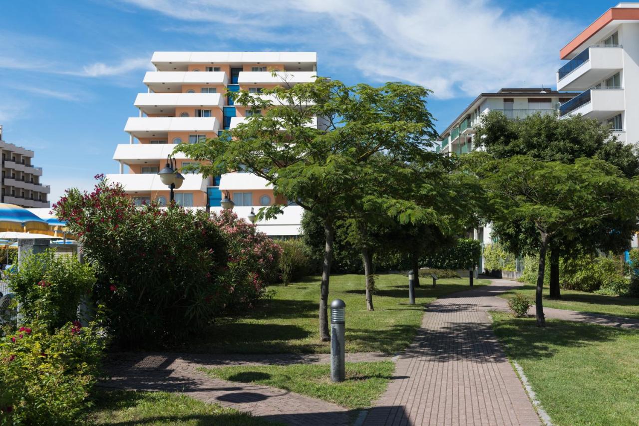 Holiday Aparthotel foto 18