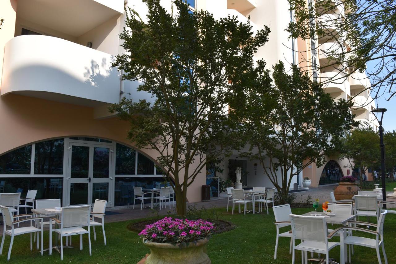 Holiday Aparthotel foto 4