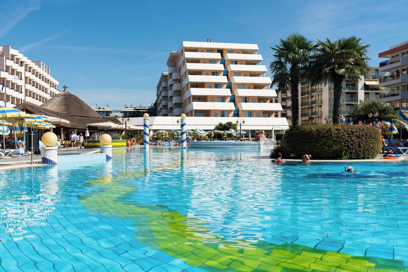 Holiday Aparthotel foto 12