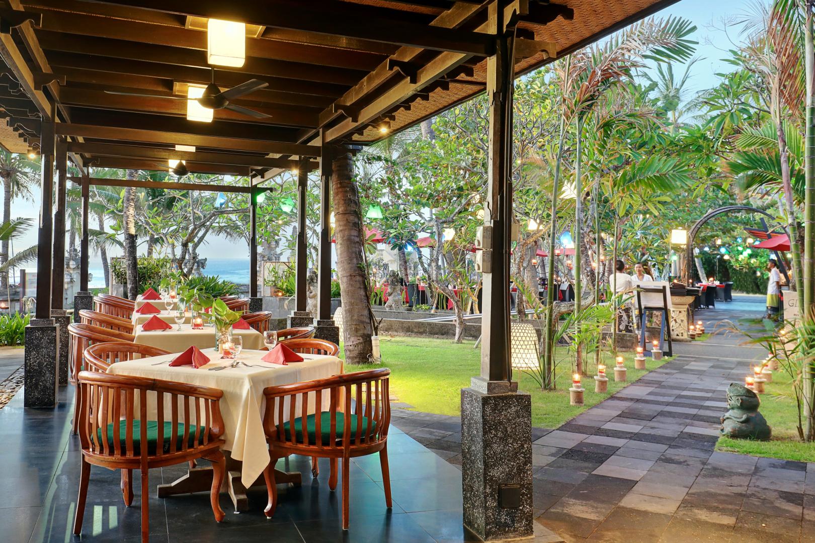 Legian Beach Hotel foto 3