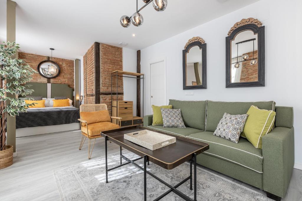 Apartamentos Puerta Elvira Suites 3000.