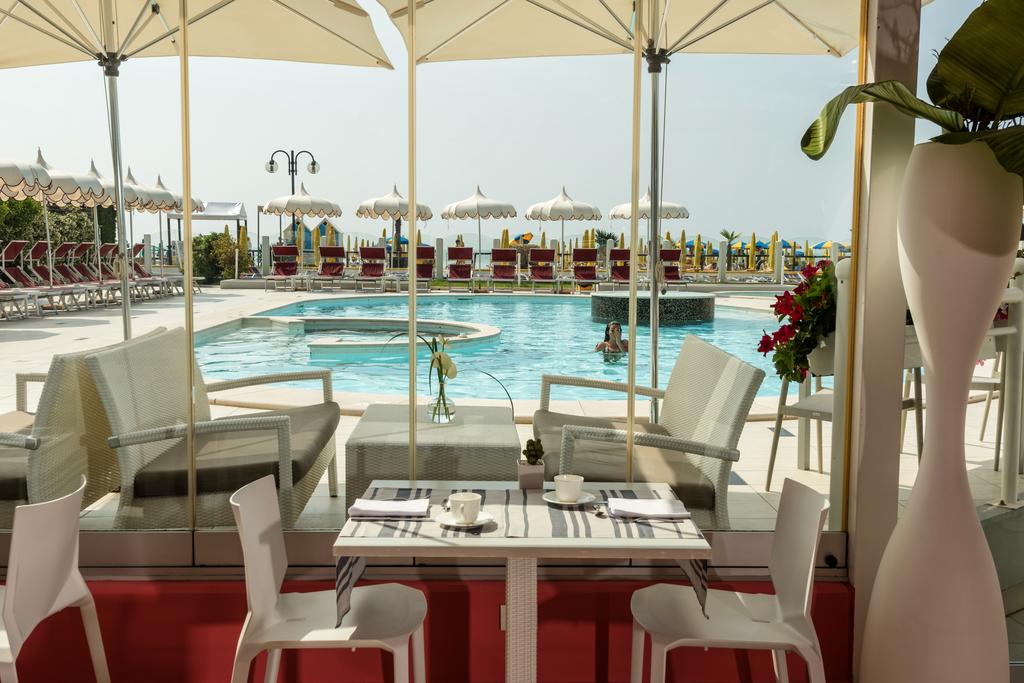 Baia del Mar Beach Boutique Hotel