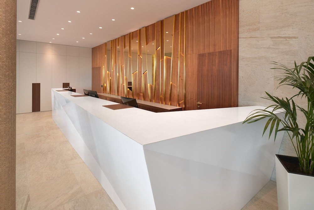Lobby met receptie — Amphora's Garden