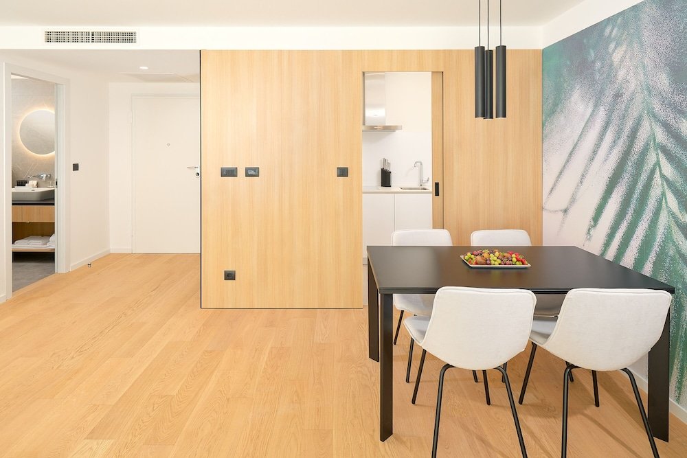 Badkamer met inloopdouche — Amphora's Garden
