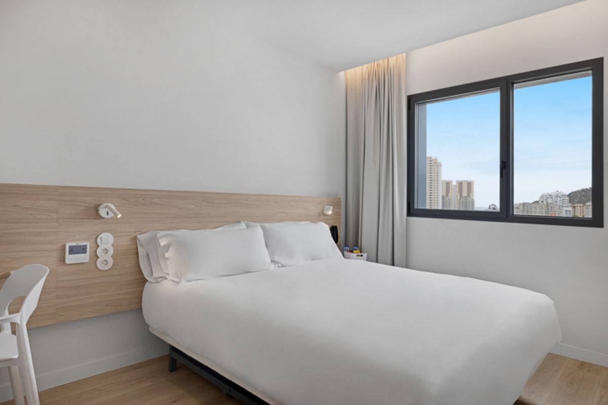 Kamer met tweepersoonsbed — B&b Hotel Finestrat