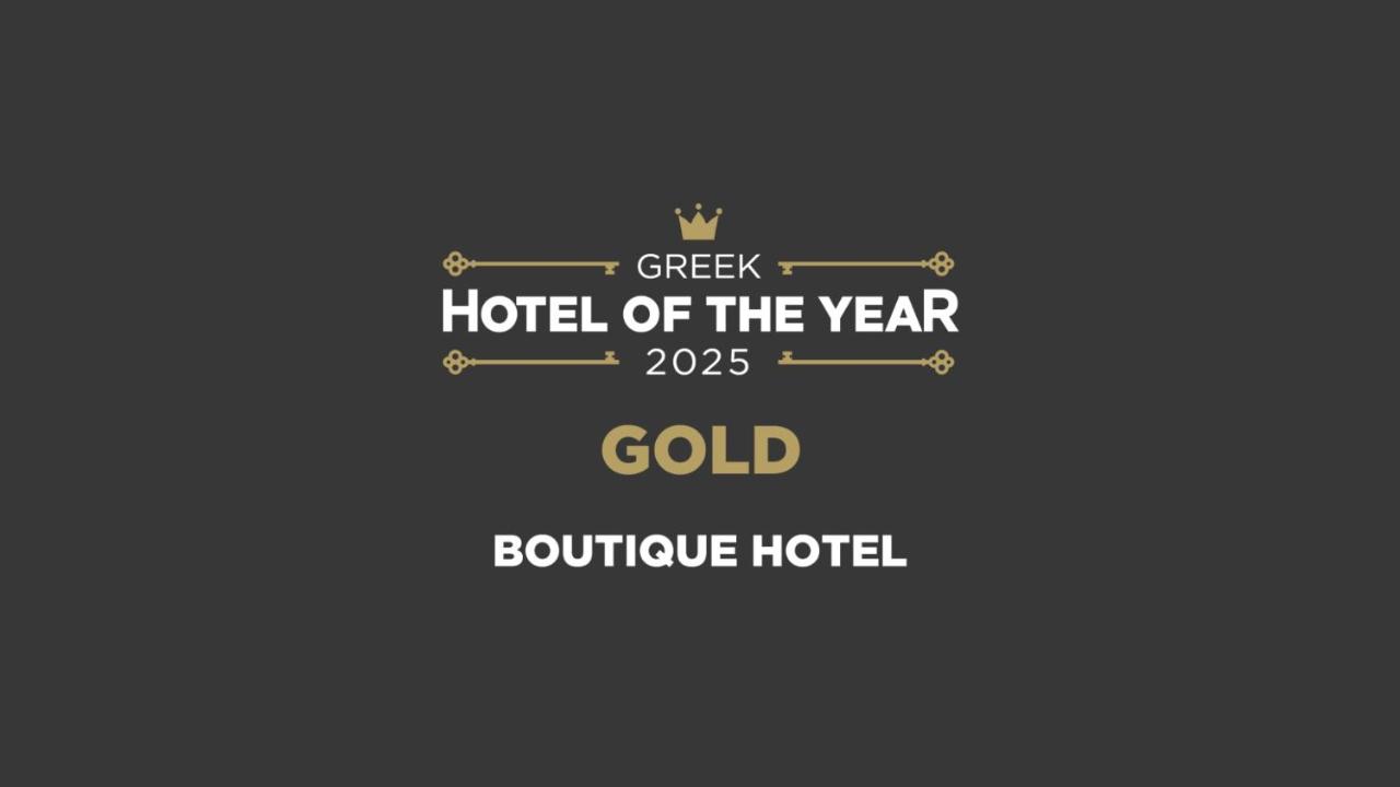 een hotel van het jaar gouden boetiekhotel logo bij Anthology of Athens, The Leading Hotels of the World in Athene