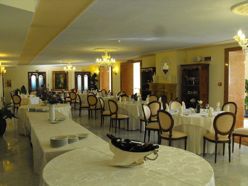 Grand Hotel President image 2