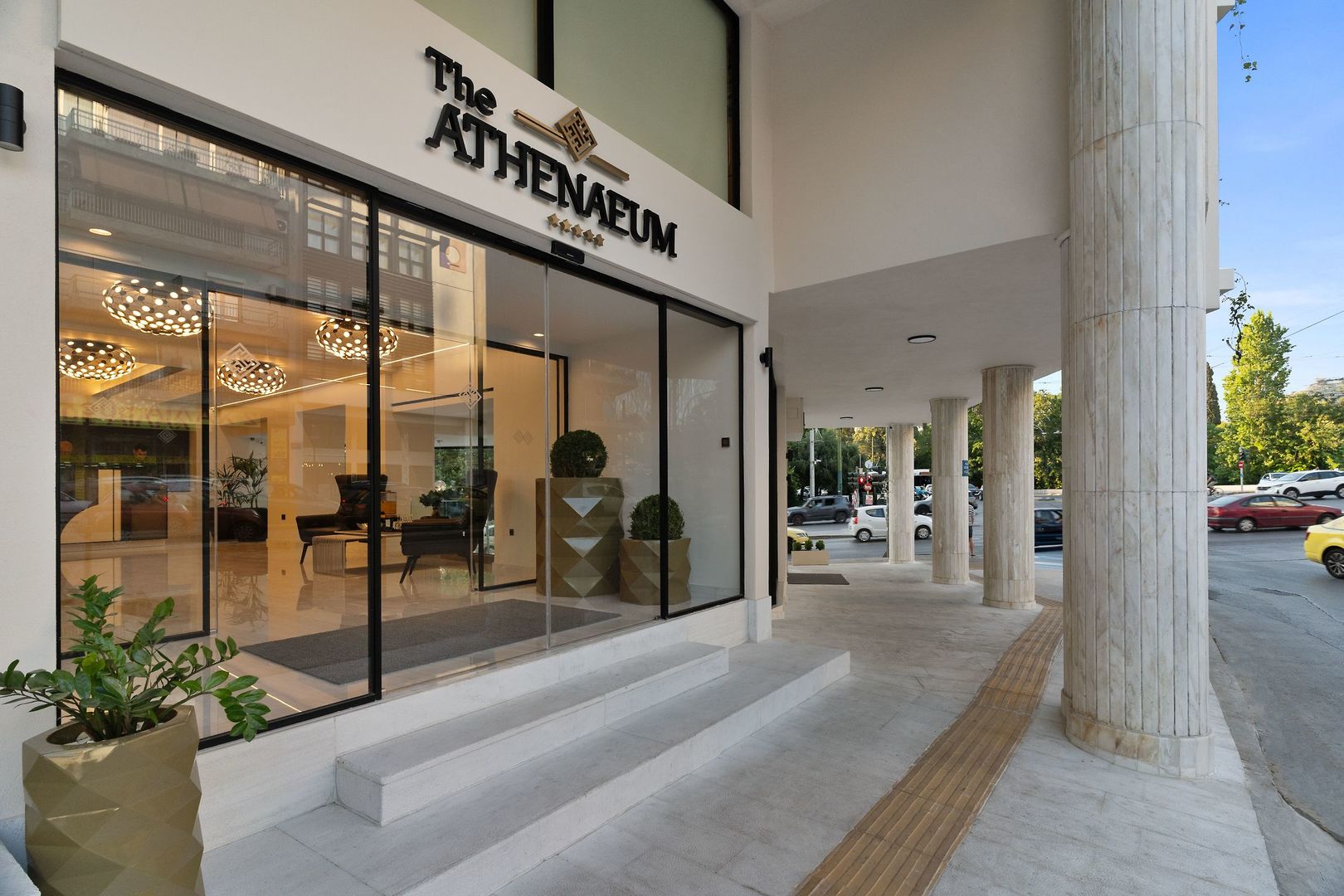 The Athenaeum Luxury Hotel image 1