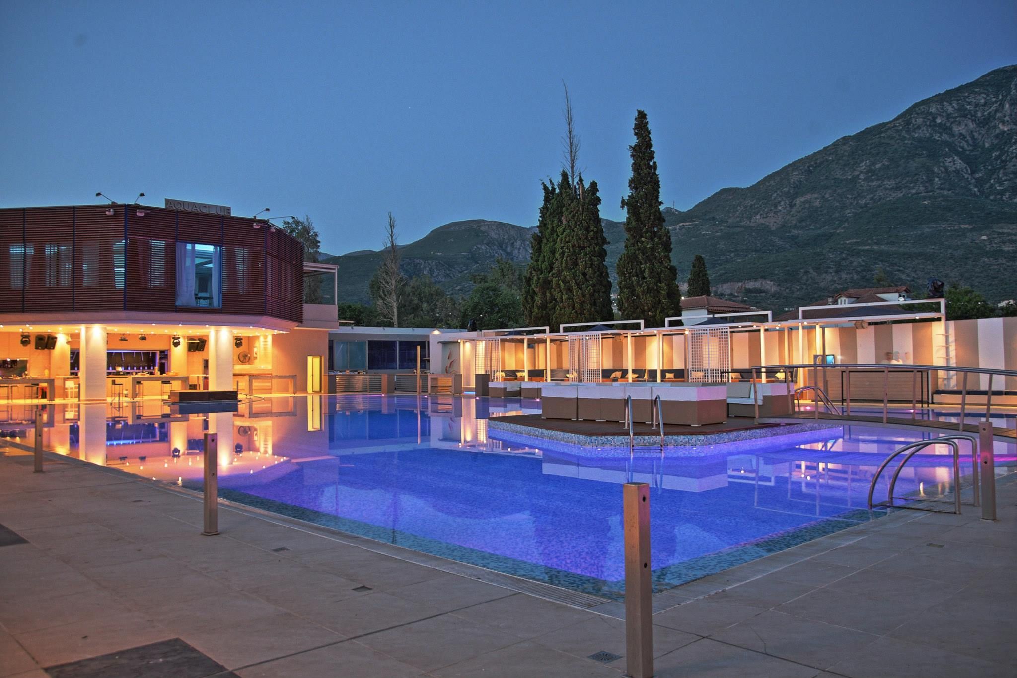 Elite City Resort.