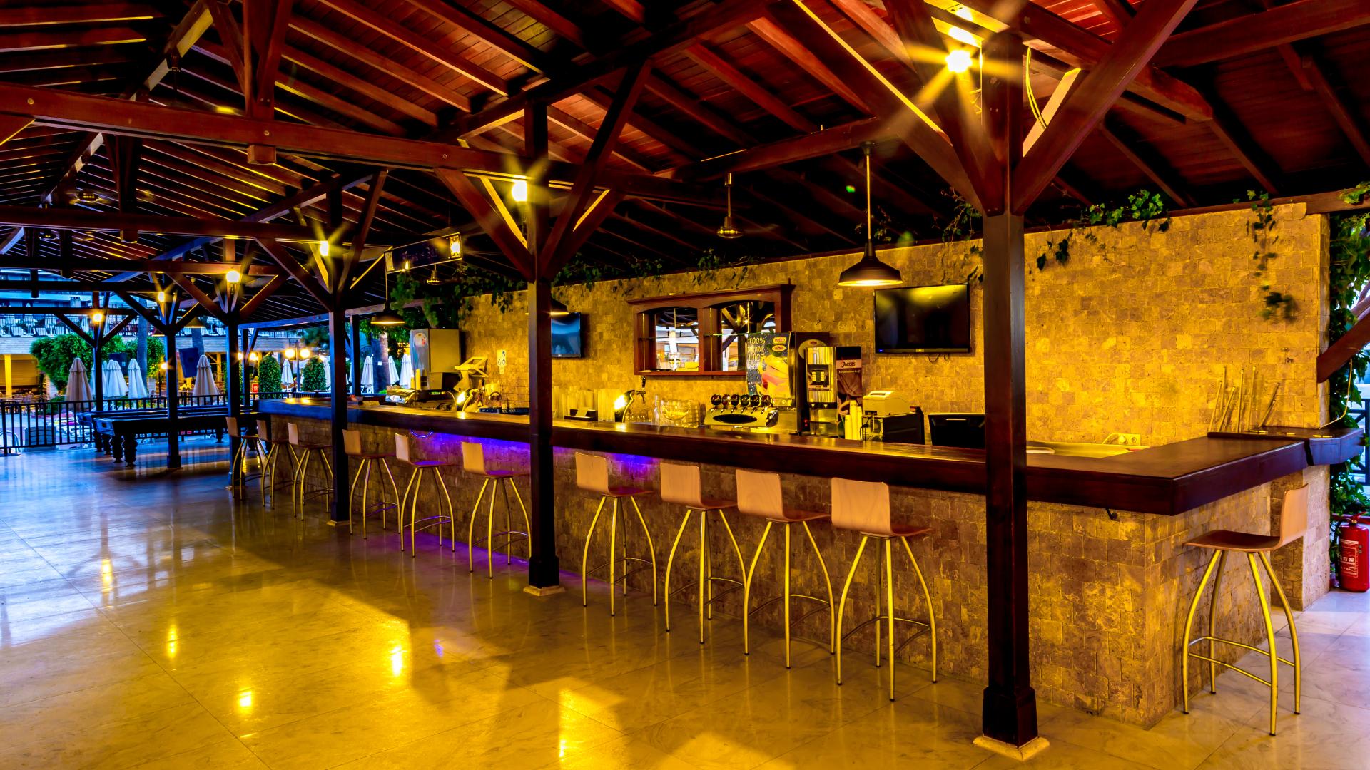 Julian Club image 3