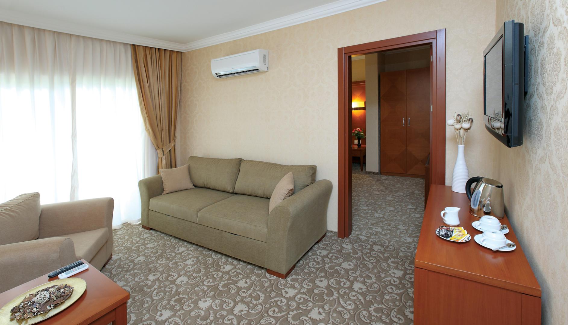 Julian Club image 1