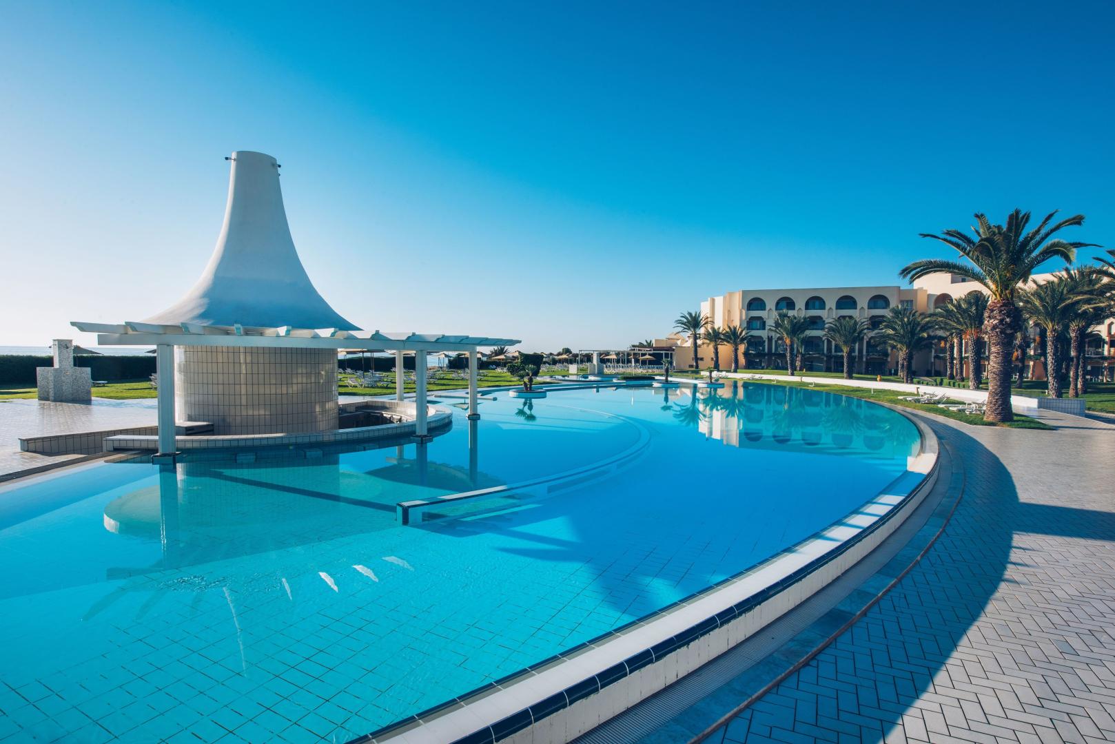 Iberostar Waves Averroes image 0