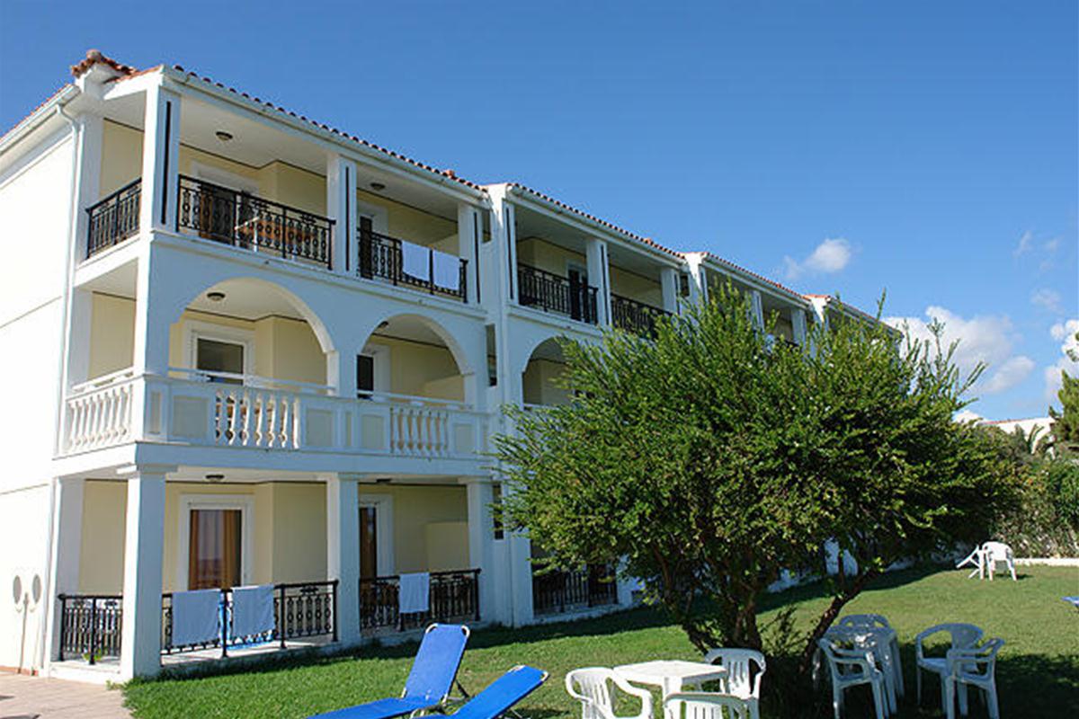 Iliessa Beach Hotel image 1
