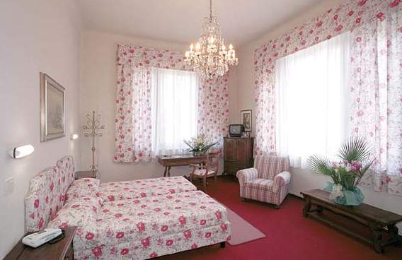 Hotel Montecatini Palace image 1