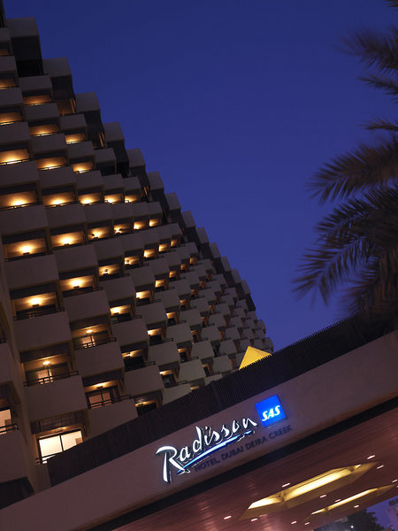 Radisson Blu Hotel Dubai Deira Creek image 0