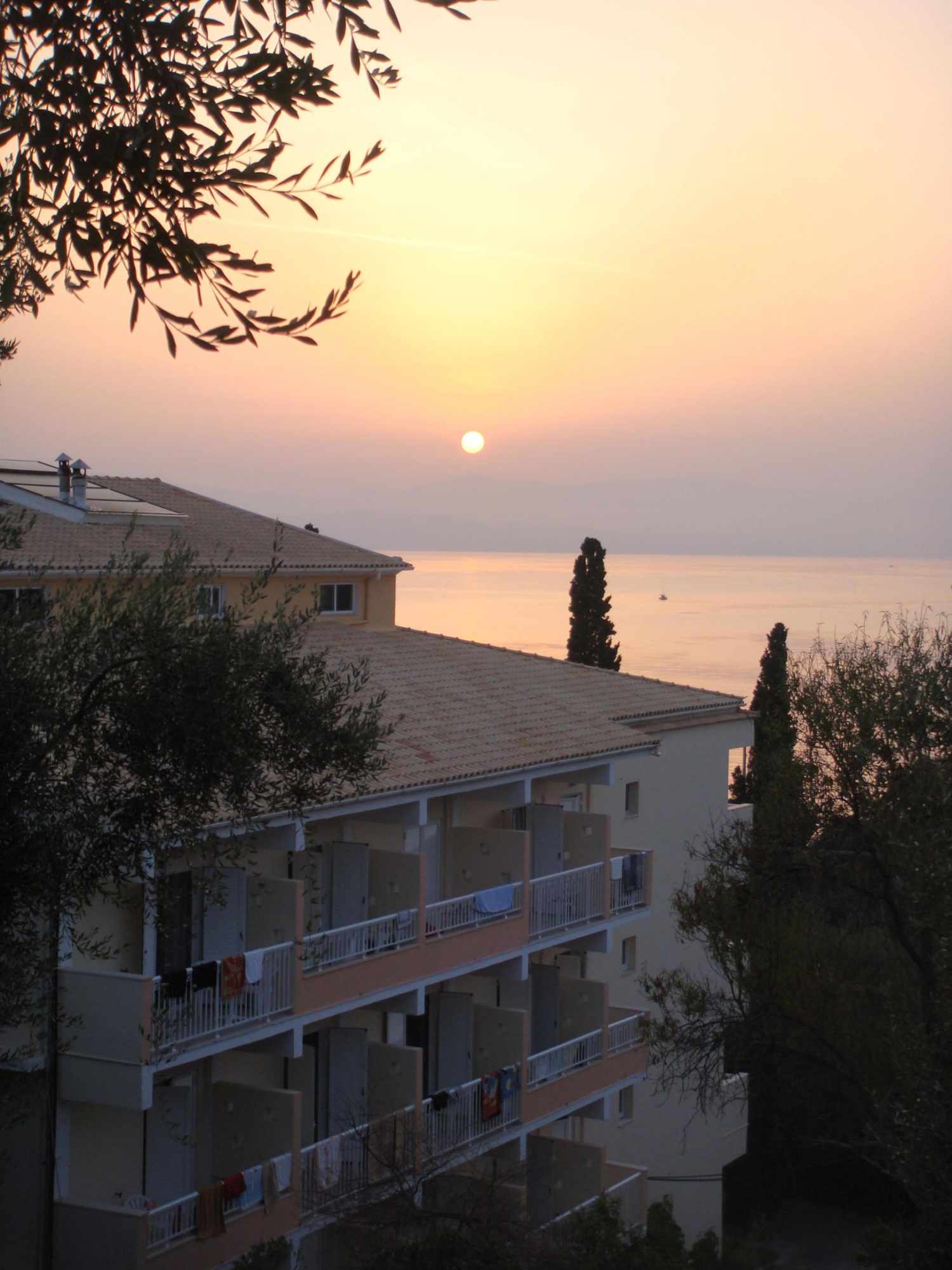 Ipsos Beach Hotel foto 10