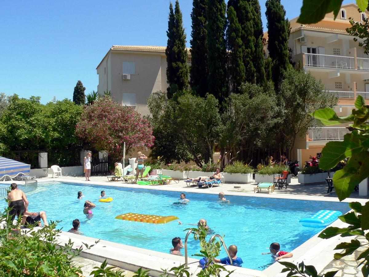 Ipsos Beach Hotel foto 13