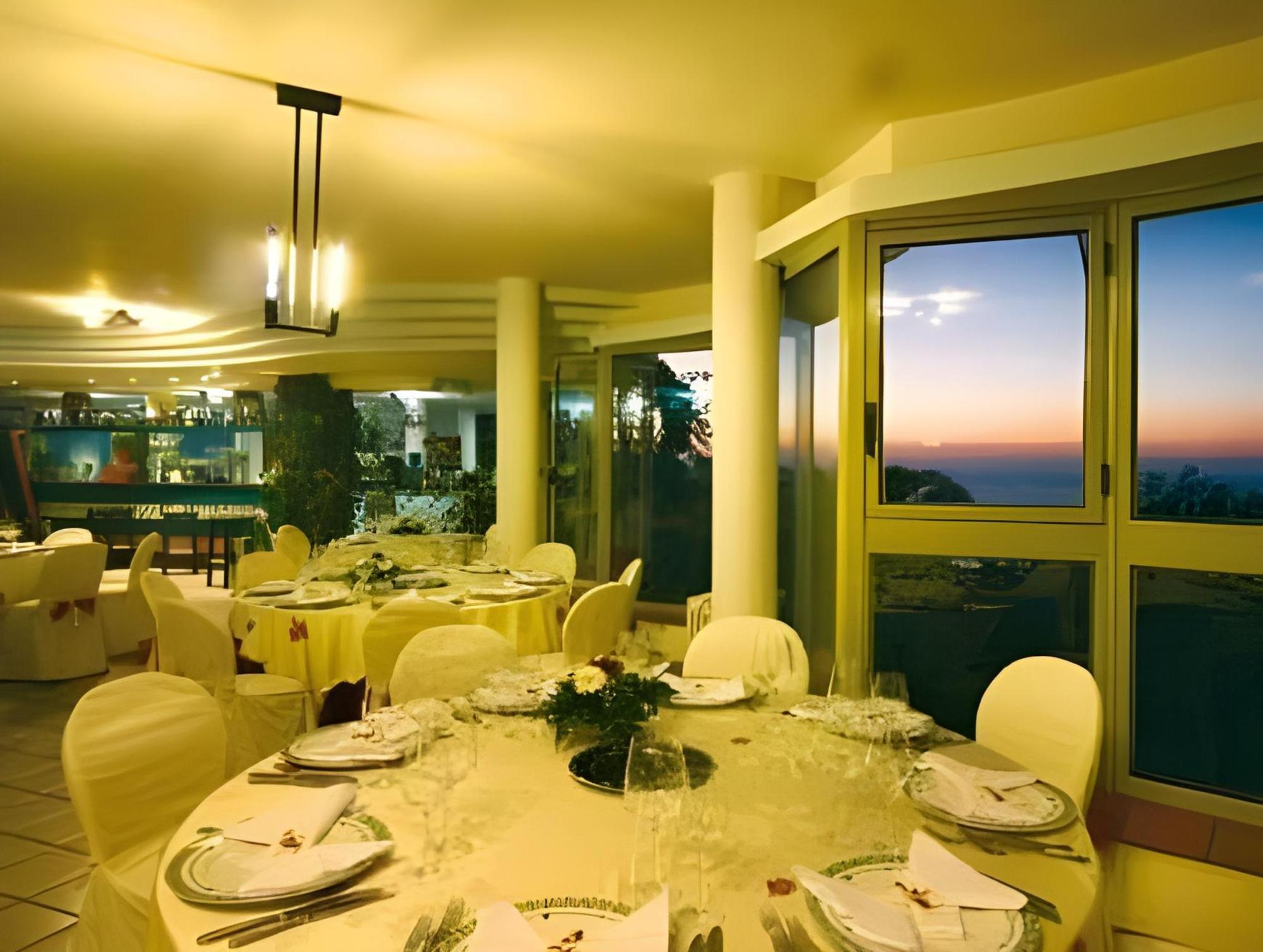 Stromboli Hotel Villaggio image 3