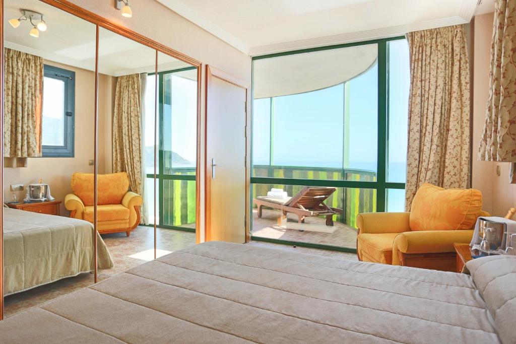 Hotel Kaktus Albir image 2