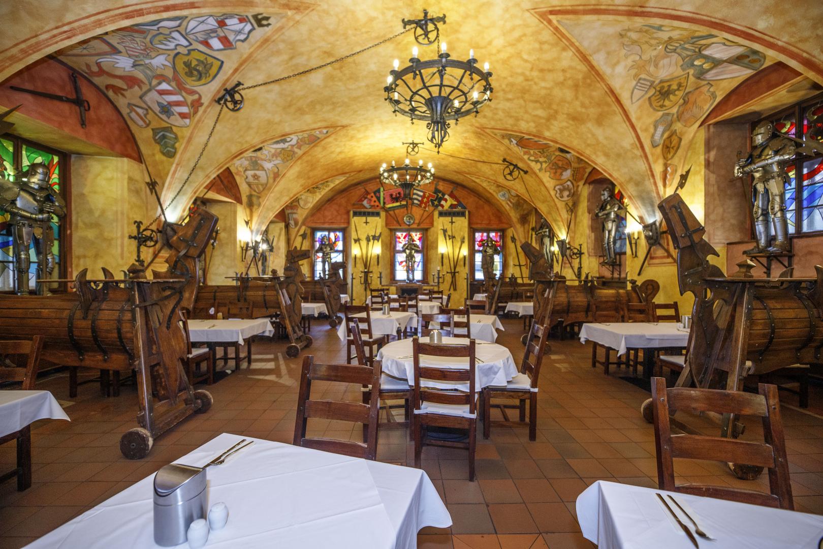 Pytloun Old Armoury Hotel Prague image 2