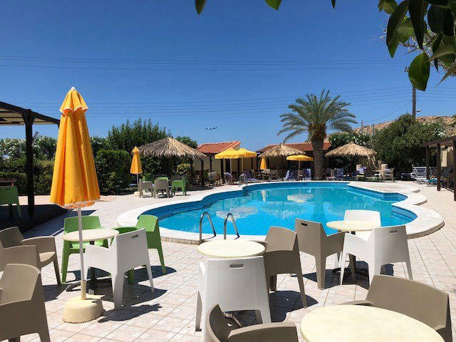Karteros Hotel in Amnissos - foto 2