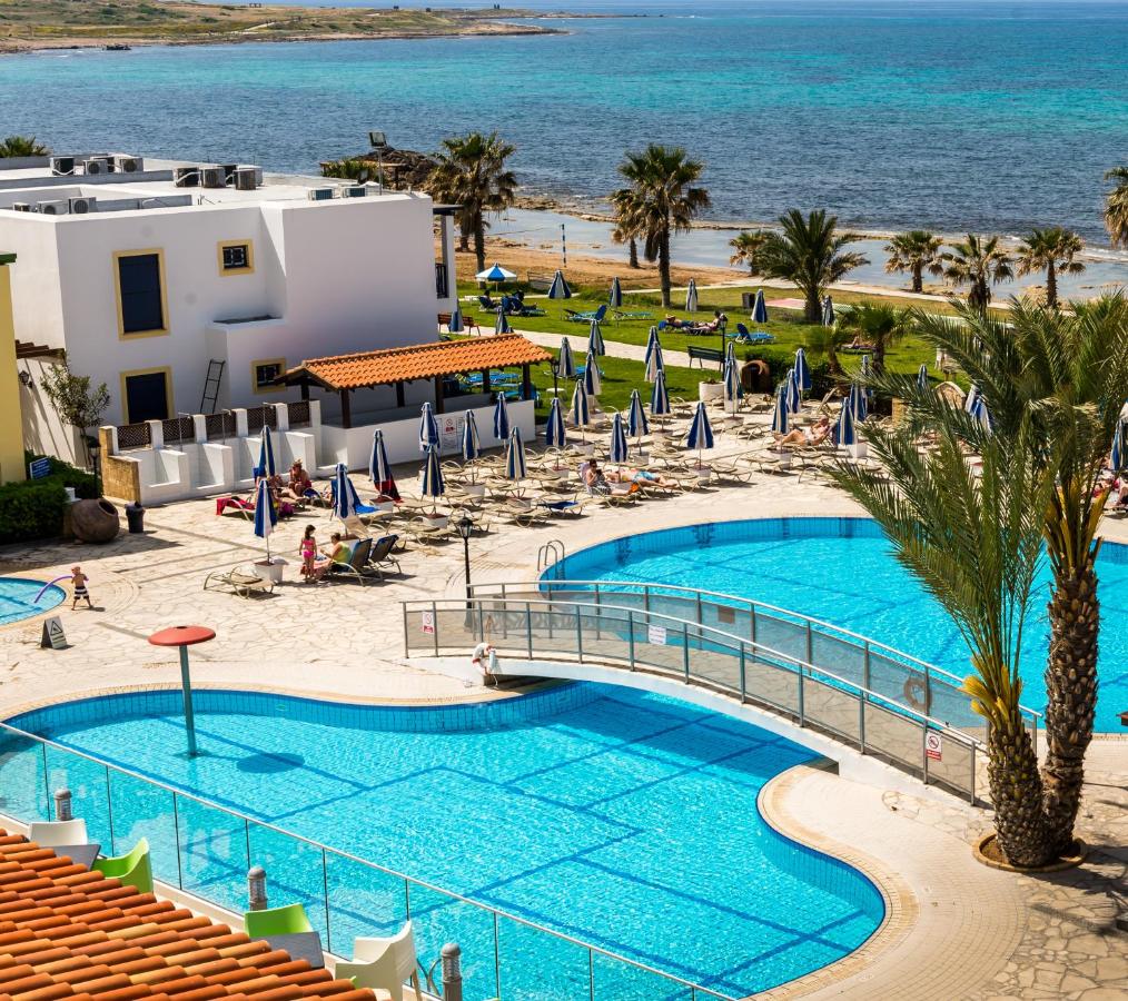 Kefalos Beach Tourist Village in Paphos - foto 5