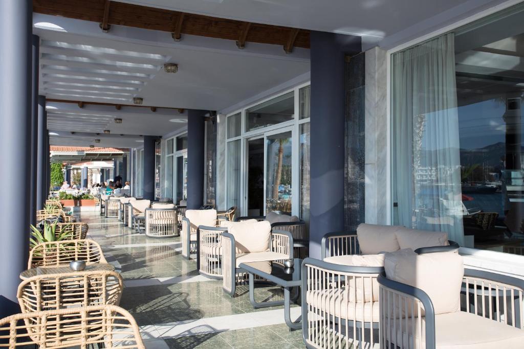 Kosta Palace City Hotel foto 26