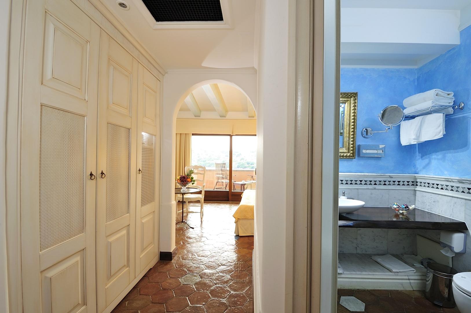 Suite met zithoek — Hotel La Bitta