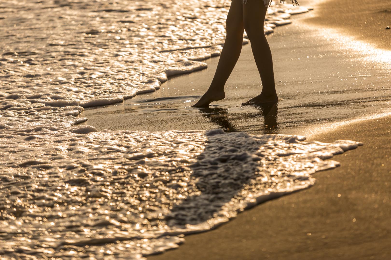 Strand bij zonsondergang — Hotel La Bitta