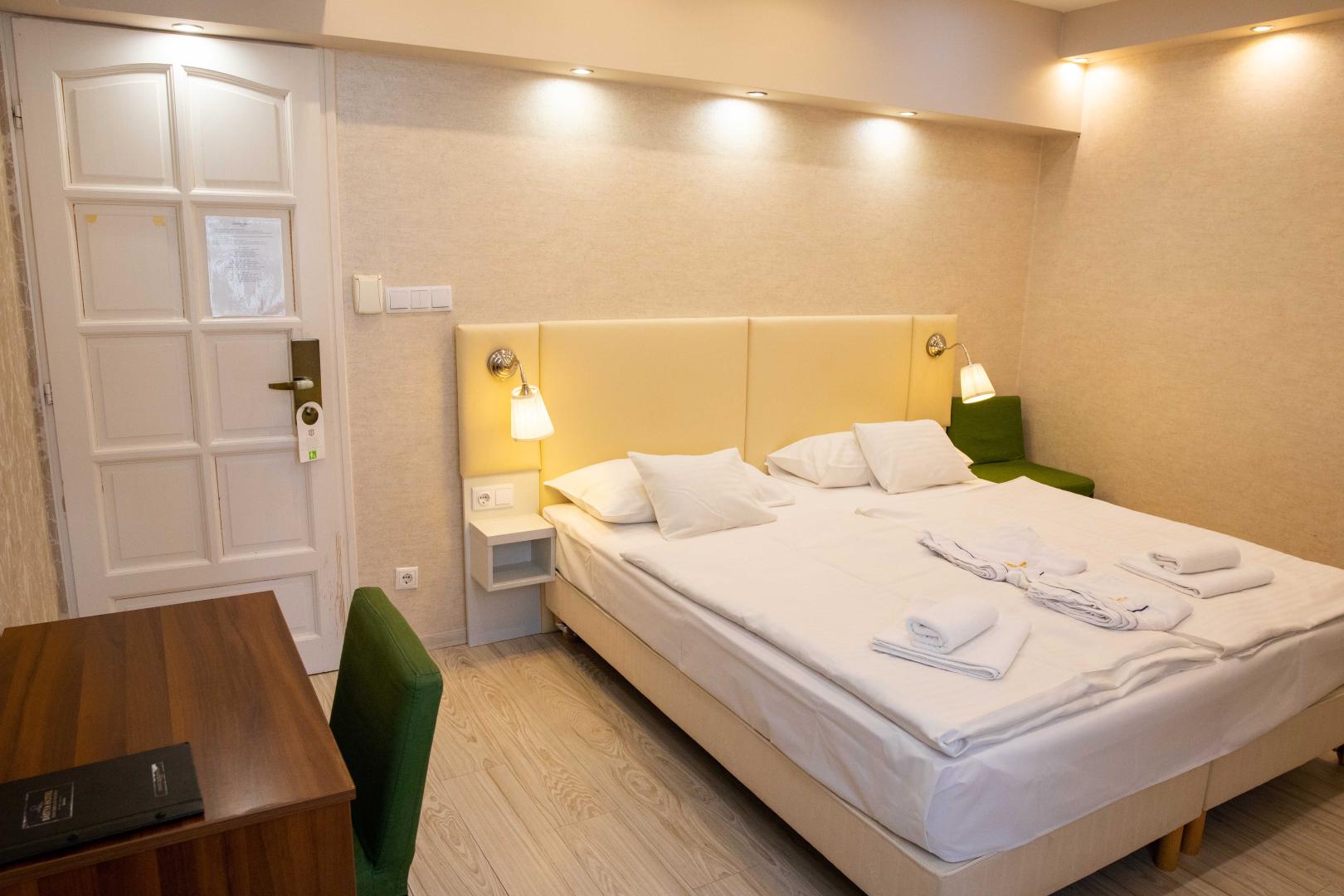 Bastya Wellness Hotel image 1