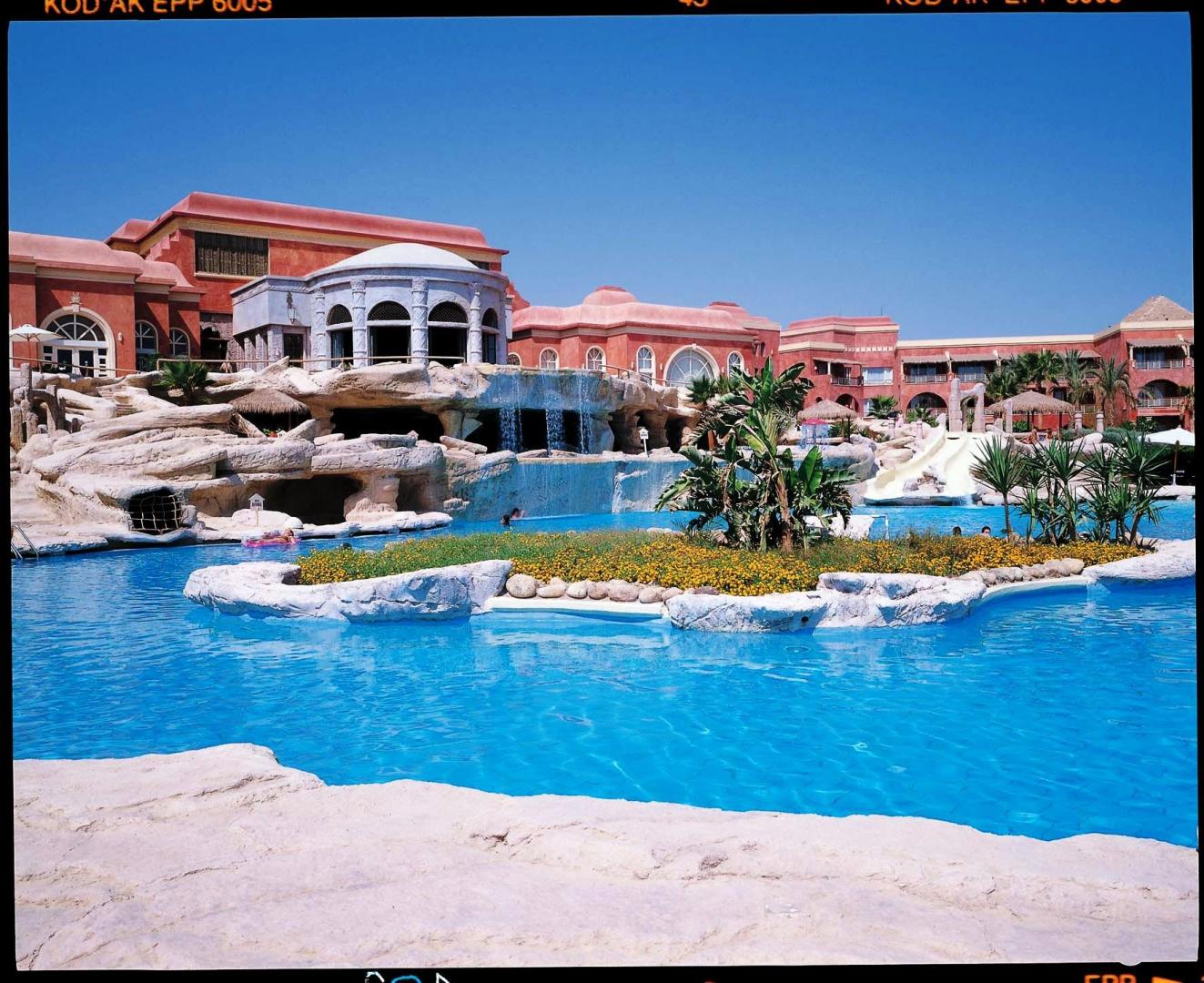 Laguna Vista Beach Resort image 0