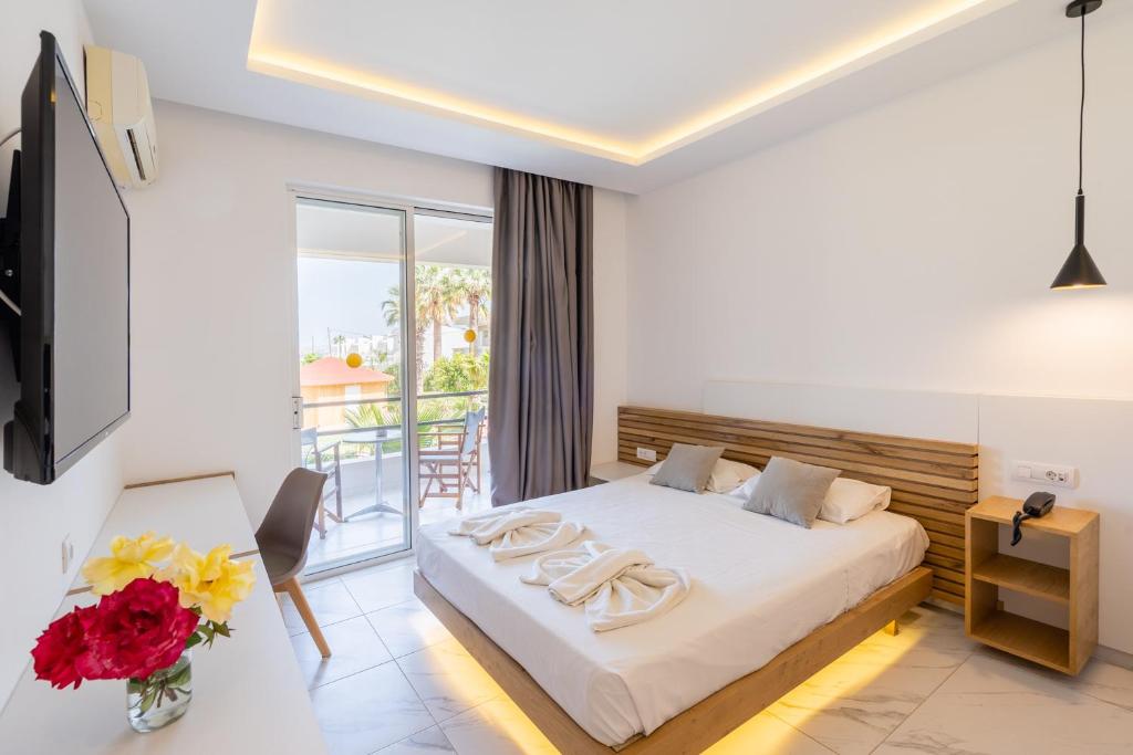 Lardos Bay Hotel image 1