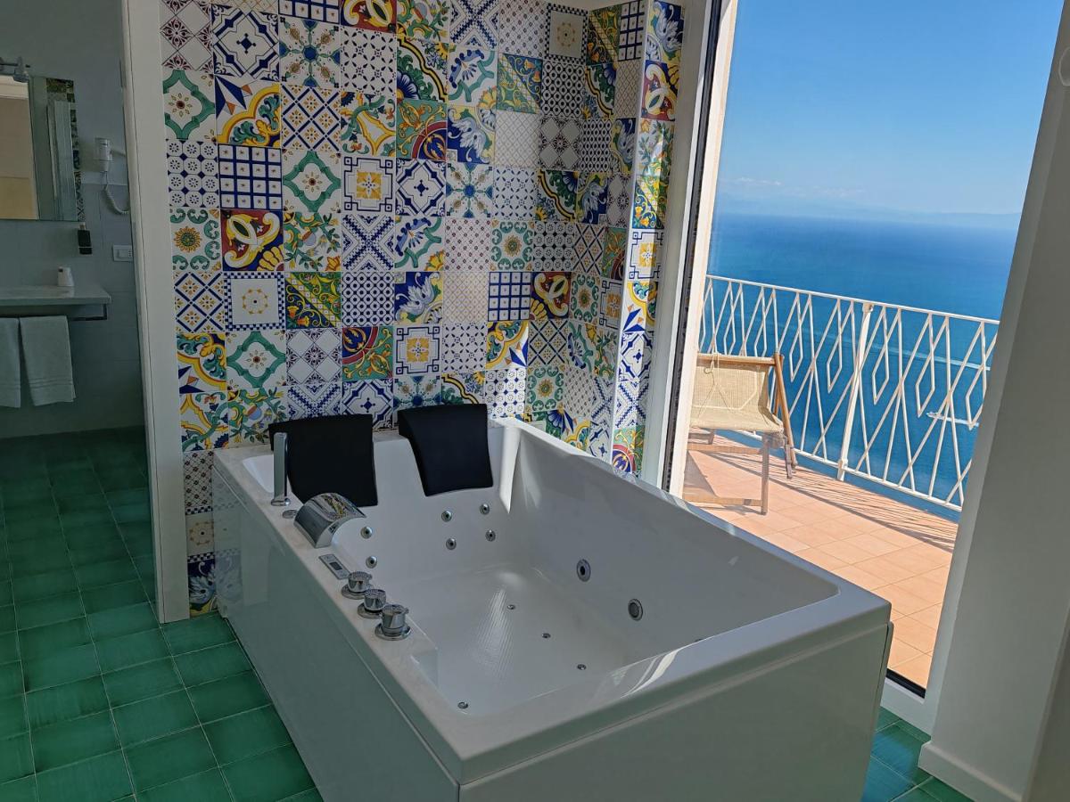 Grand Hotel Excelsior foto 3