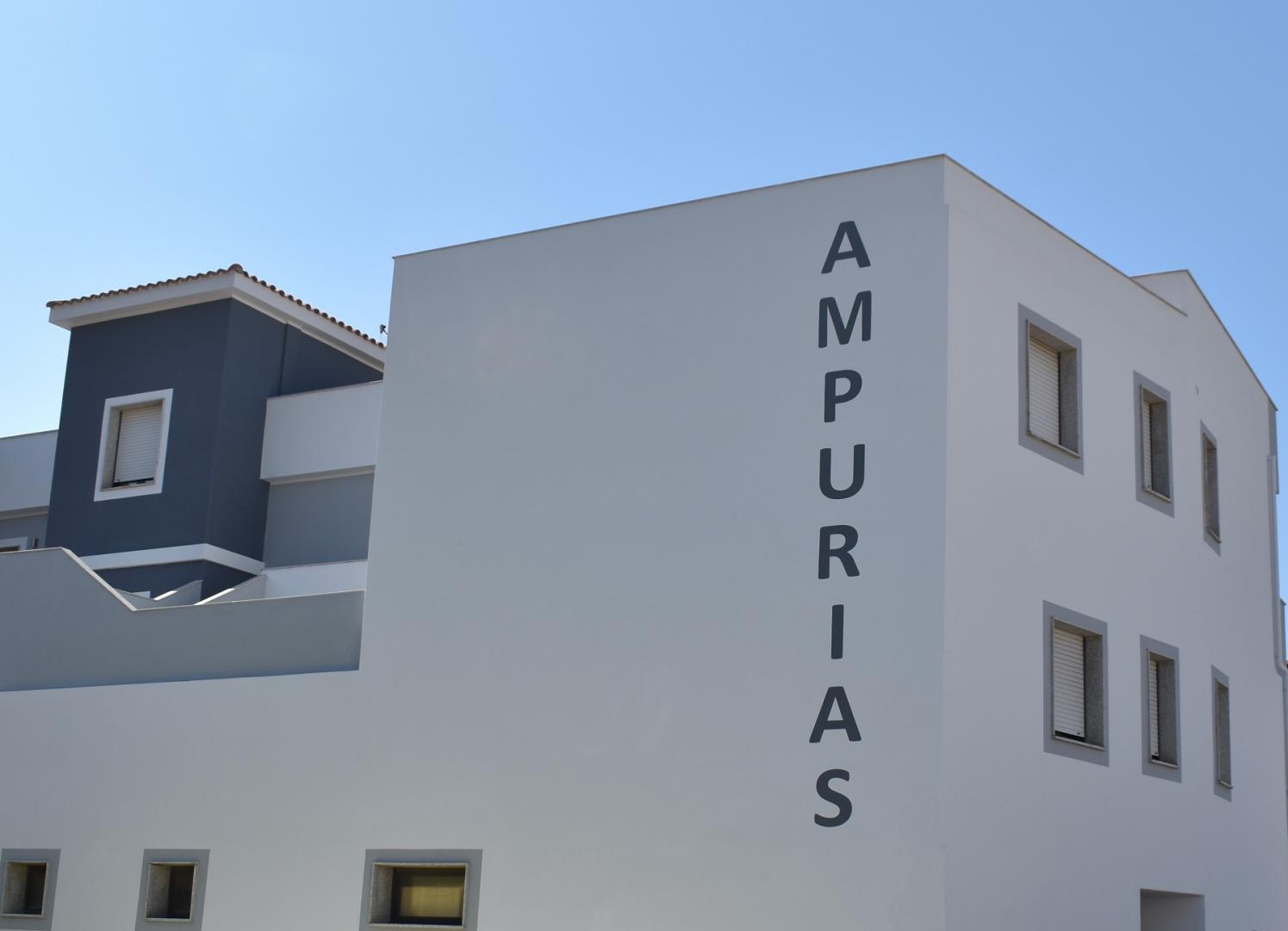 Modern hotelaanzicht — Hotel Residence Ampurias