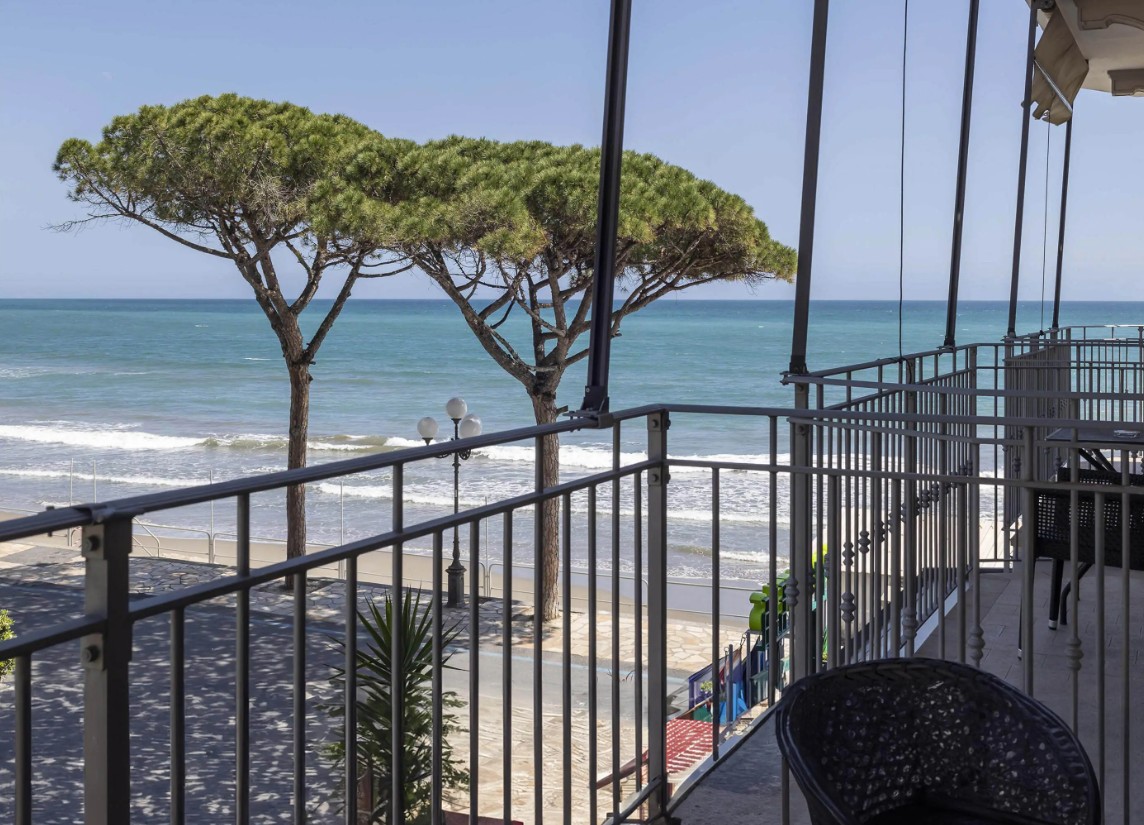 B&B HOTEL Diano Marina Palace foto 7