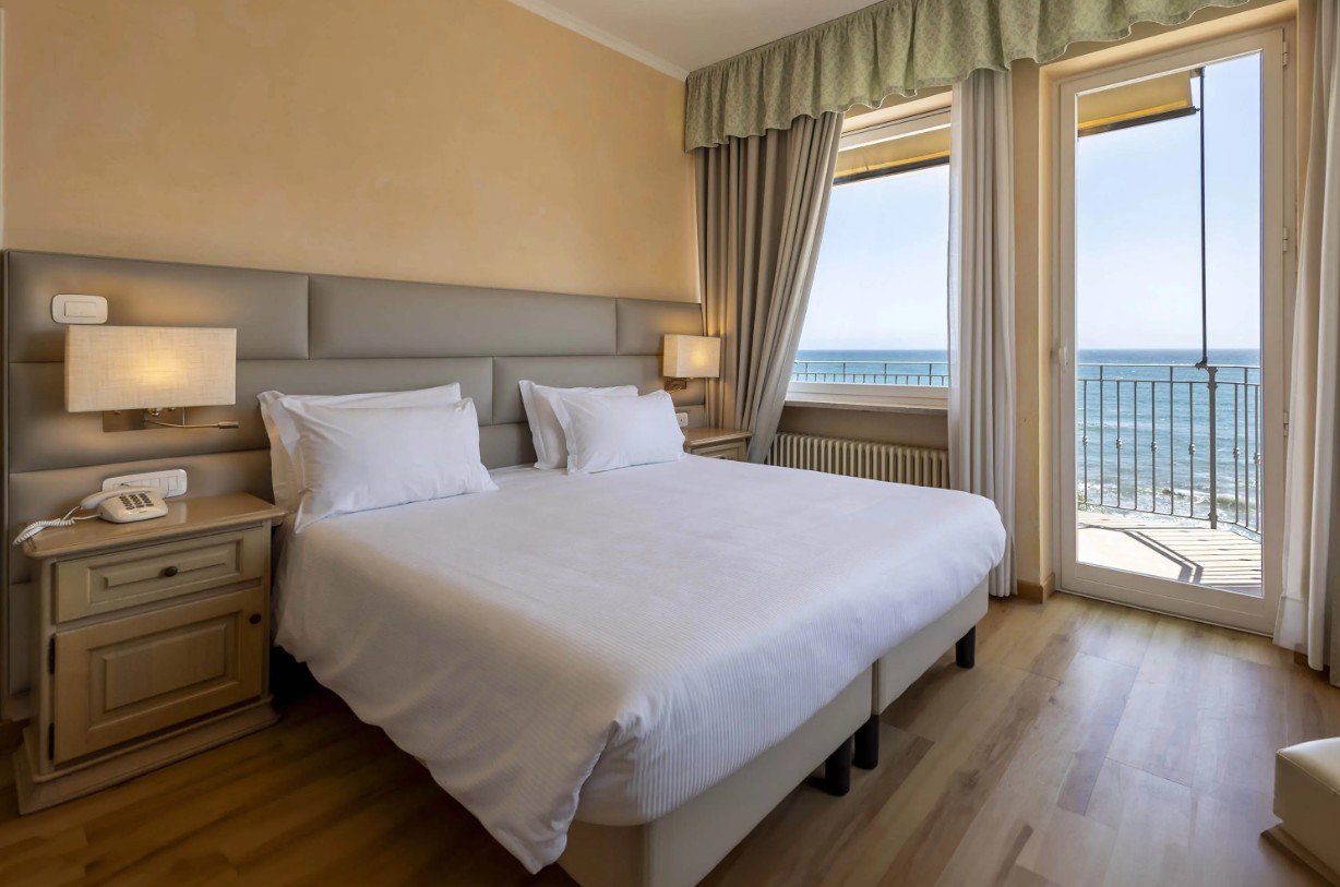 B&B HOTEL Diano Marina Palace foto 11