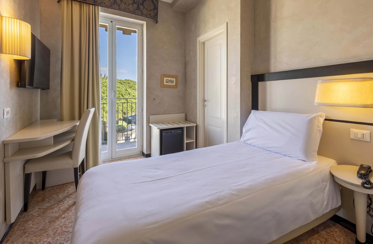 B&B HOTEL Diano Marina Palace foto 13