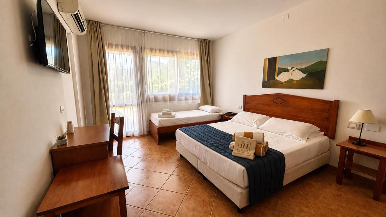 iH Hotels Villasimius Le Zagare Resort foto 2