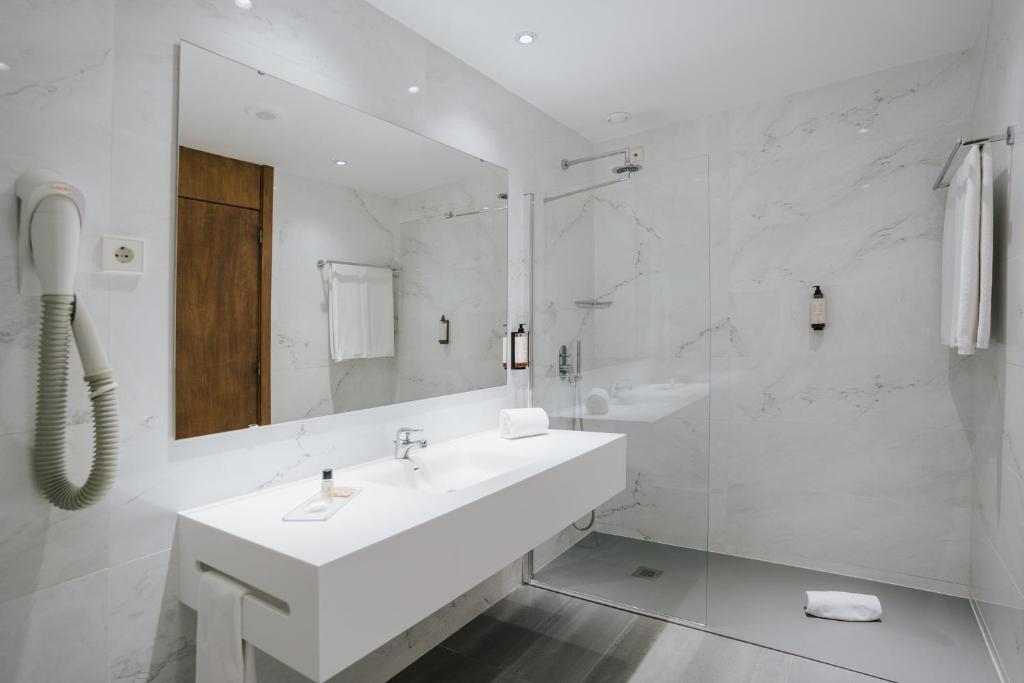 Premium Maia Hotel image 1