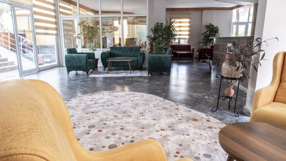 Side Spring Hotel image 3