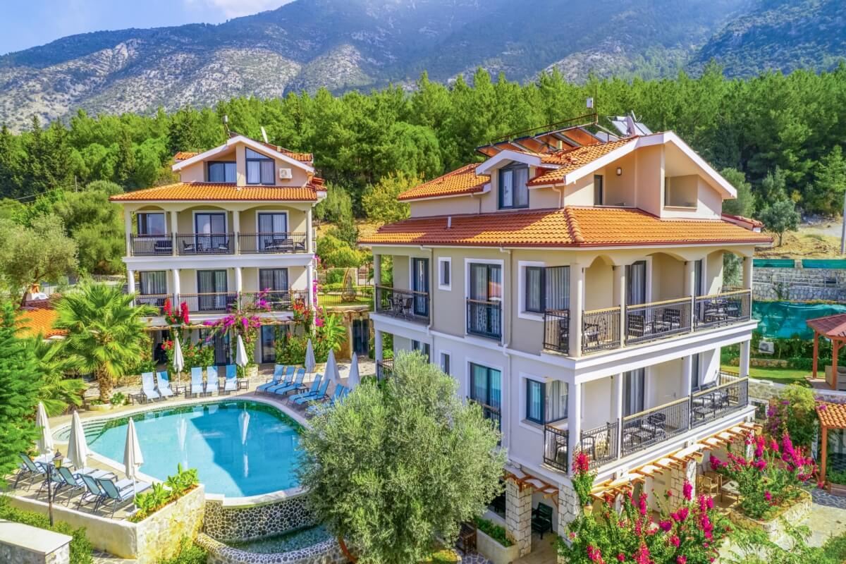 Perdikia Hill Family Resort & Villas image 0