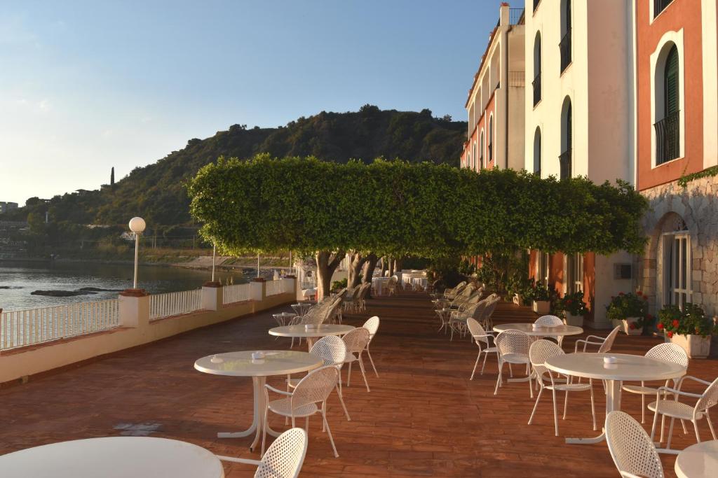 Hotel Lido Mediterranee image 3