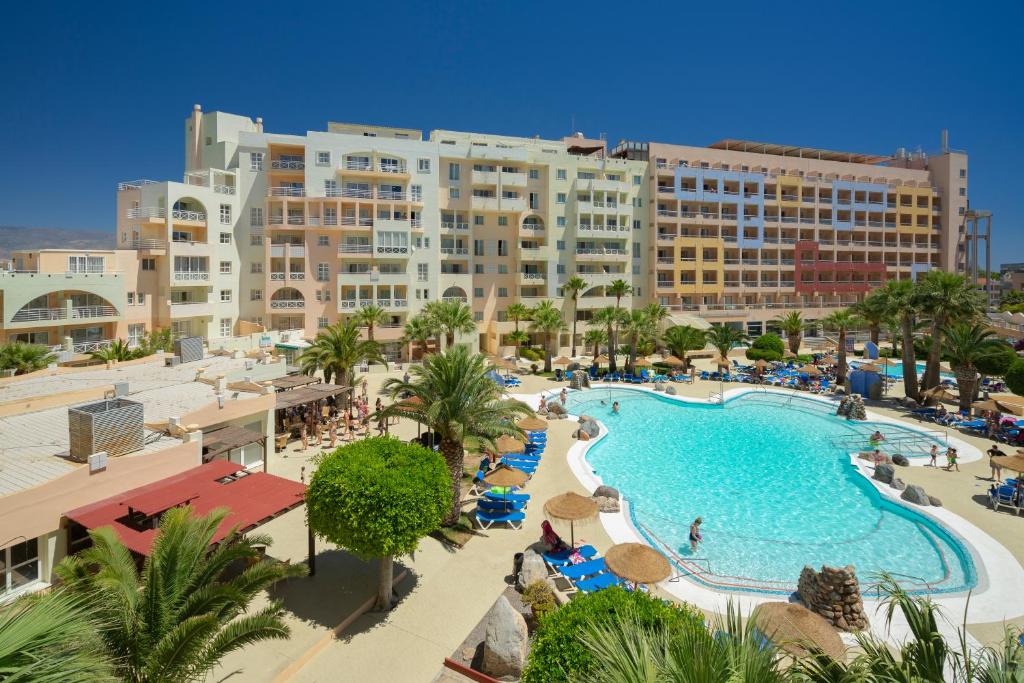 Apartamentos Mar y Golf.