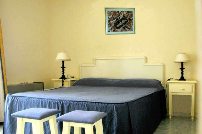 Marbella Inn foto 44